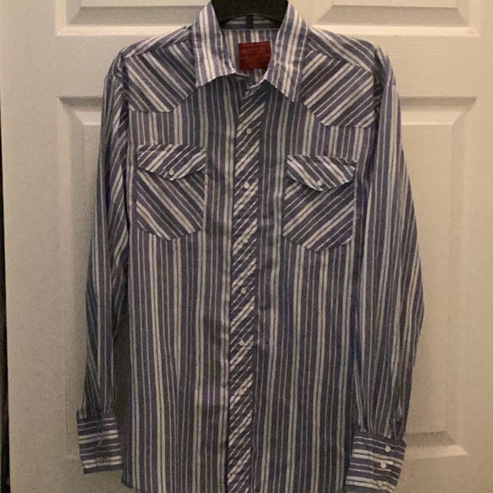 🤠Rustler Fun to Wear Ranchwear Pearl Snap button Up~Size Large ~Western~Shirt 🤠